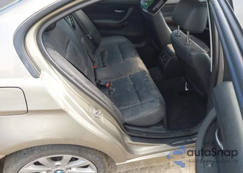 2011 BMW 328 xDrive z USA, uszkodzony, nr VIN WBAPK5C52BA993668